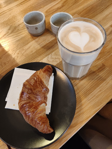 Comentarii opinii despre Baco - Bagels and Coffee