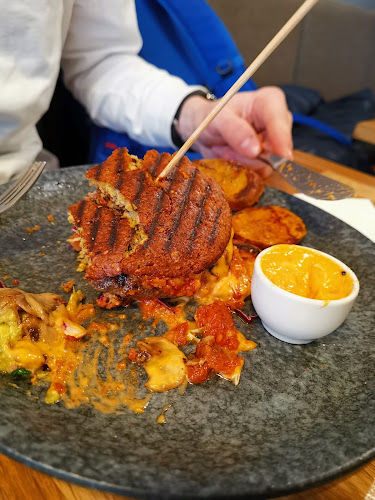 C S, Ørestads Blvd. 102, 2300 København