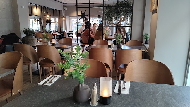 Café 98 - Gastronomi og hotelvirksomhed