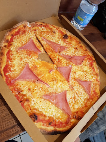 Tino's Pizzeria - Gastronomi og hotelvirksomhed