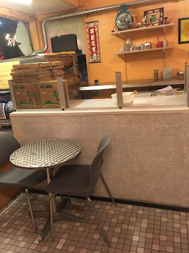 Opinii despre Sundby Grill & Pizza în København - Gastronomi og hotelvirksomhed