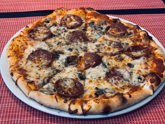 Mor's Grill og Pizza - Gastronomi og hotelvirksomhed