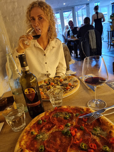 Comentarii opinii despre Rafaels Restaurant