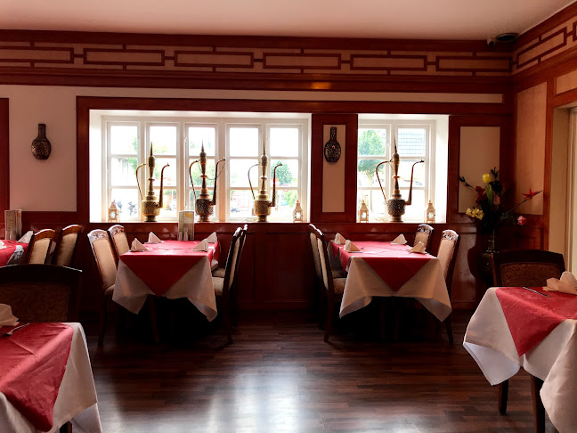 Opinii despre Garam Masala, The Authentic Indian and Continental Kitchen în København - Gastronomi og hotelvirksomhed