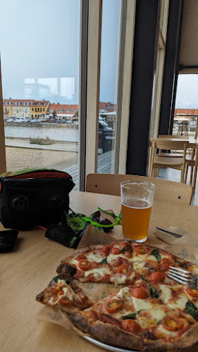 Opinii despre Pakhuset Braunstein în Køge - Gastronomi og hotelvirksomhed