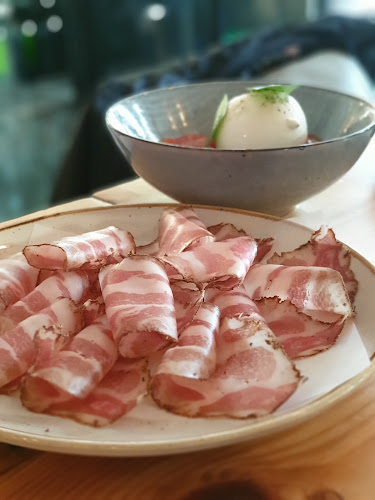 Gorilla - Gastronomi og hotelvirksomhed