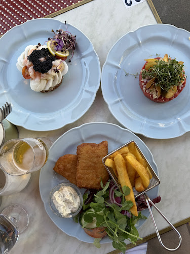 Comentarii opinii despre Cafe Oscar