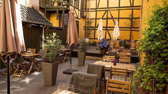 Francisco Restaurant