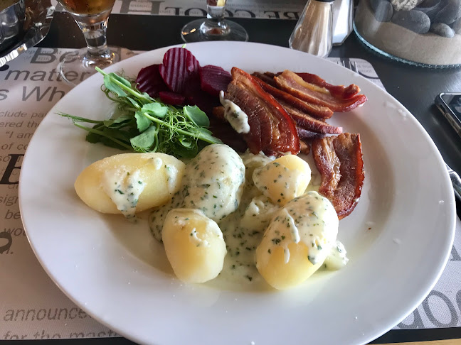 Opinii despre Den Skaldede Kok-Sæby Søbad în Sæby - Gastronomi og hotelvirksomhed