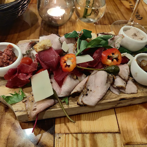 Comentarii opinii despre Tappo Restaurant, Winebar & shop