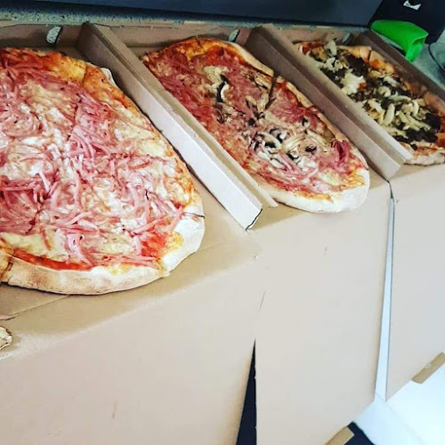 Vestergade 6, 7323 Give