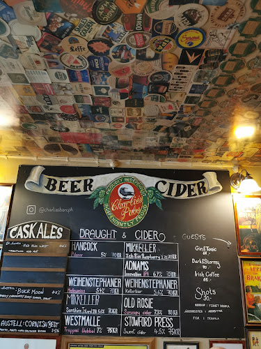 Comentarii opinii despre Charlie's Bar