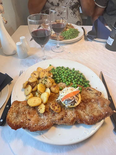 Opinii despre Restaurant Bondehuset în Odder - Gastronomi og hotelvirksomhed