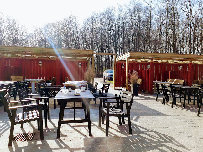 Opinii despre Restaurant Engtoftegård în Brøndby - Gastronomi og hotelvirksomhed