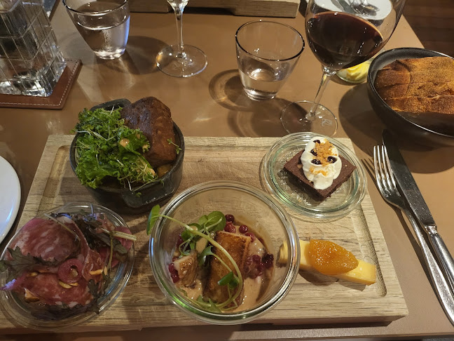 Restaurant @ Hotel Ferdinand - Gastronomi og hotelvirksomhed