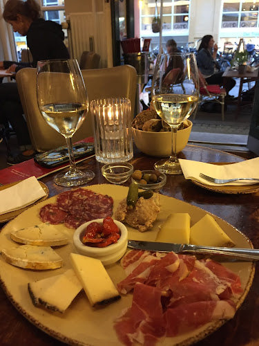 Villa Vino - Gastronomi og hotelvirksomhed