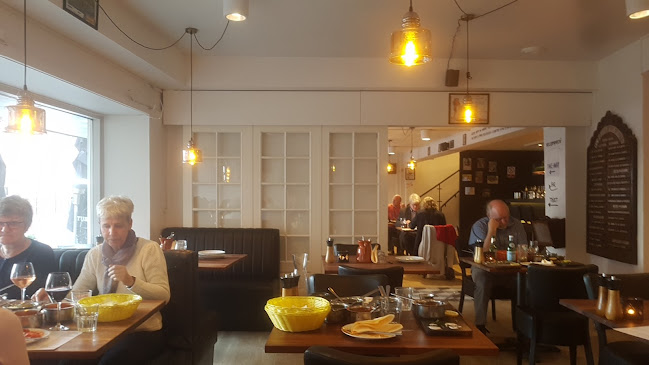 Dhaba - Gastronomi og hotelvirksomhed