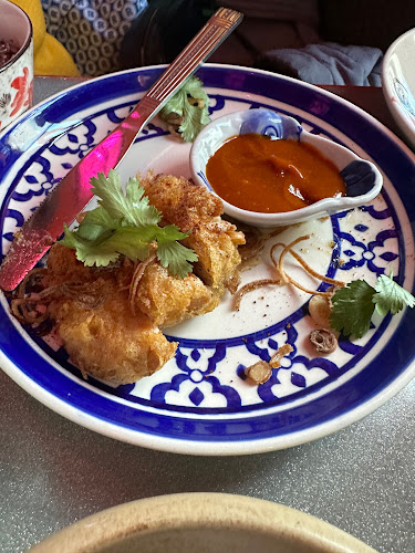 Falang Asiateria - Gastronomi og hotelvirksomhed