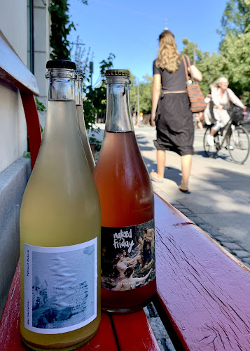 Comentarii opinii despre Giallo