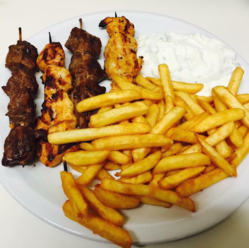 Champions Pizza & Grill - Gastronomi og hotelvirksomhed