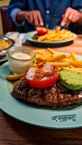 Comentarii opinii despre Sallie's Race Lounge