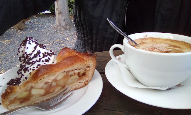 Opinii despre Madsens Is-Café în Birkerød - Gastronomi og hotelvirksomhed