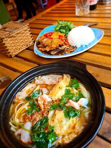 Me - Mother's Street Food - Gastronomi og hotelvirksomhed