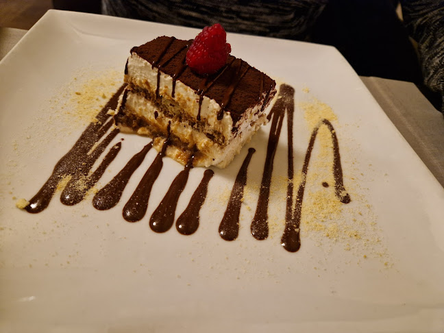 Opinii despre Trattoria Fiore d’Italia în København - Gastronomi og hotelvirksomhed