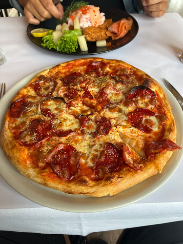 Opinii despre Cafe og Restaurant Casablanca în Grenaa - Gastronomi og hotelvirksomhed