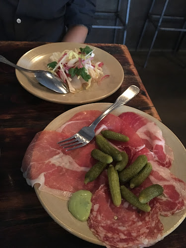 Pluto - Gastronomi og hotelvirksomhed