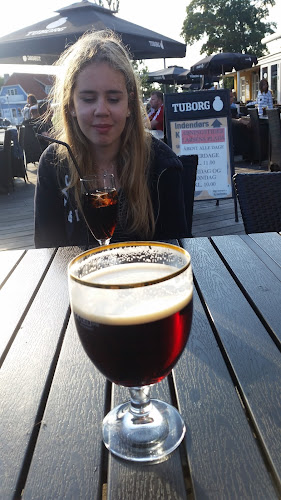 Opinii despre Larsens Plads în Væggerløse - Gastronomi og hotelvirksomhed