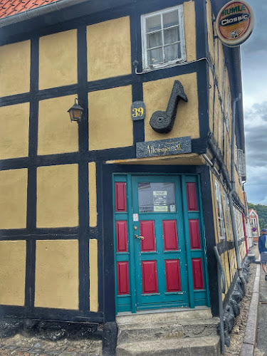 Comentarii opinii despre Musikhuset Aftenstjernen