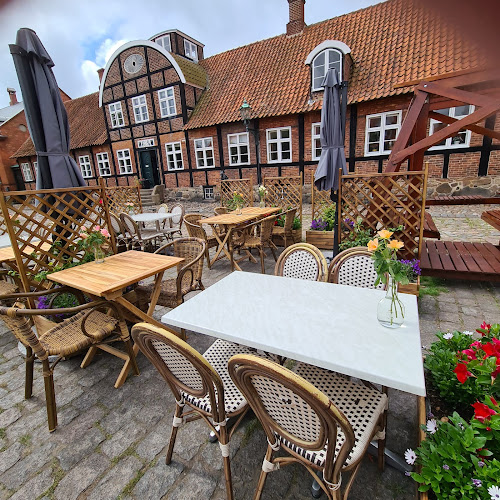 Spisehuz i Det Gamle Posthus i Rønne - Rønne