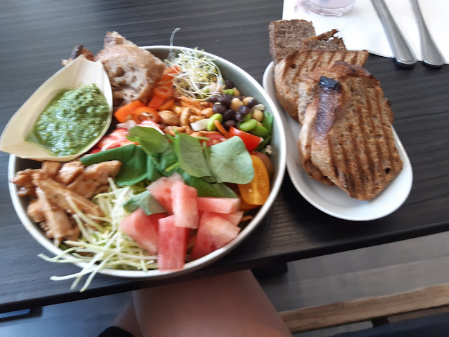 Comentarii opinii despre Karma Café & To Go