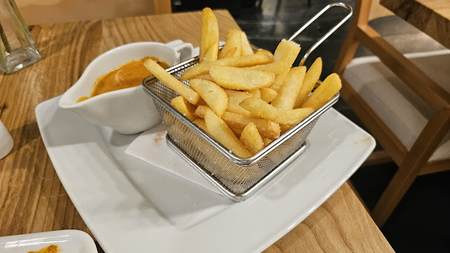 Comentarii opinii despre Café & Restaurant Friends