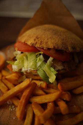 Comentarii opinii despre Markus Pita & Burger