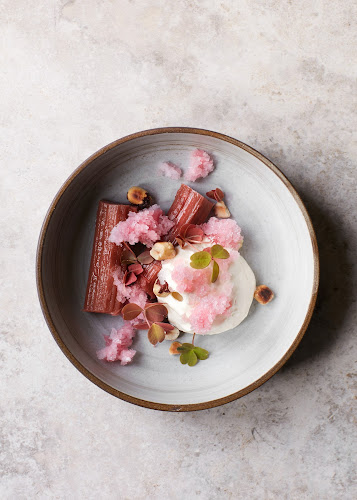 Rødder ved Pladefabrikken - Gastronomi og hotelvirksomhed