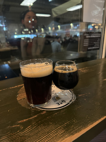 Comentarii opinii despre Warpigs Brewpub