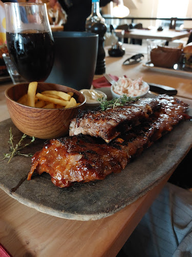 Comentarii opinii despre Rib House