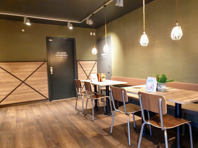 Domino's - Gastronomi og hotelvirksomhed