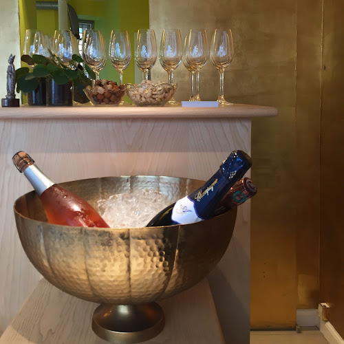 Comentarii opinii despre Champagneshoppen