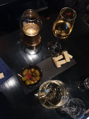 not your USUAL wine bar - København