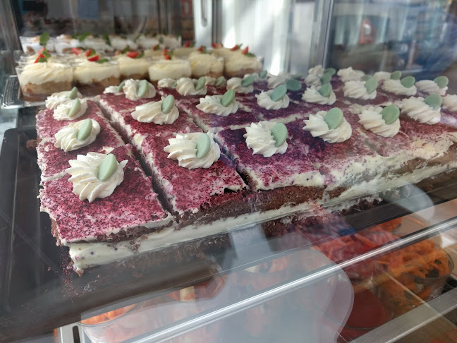 Comentarii opinii despre DR's Bibliotekscafe