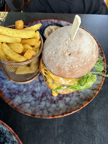 Opinii despre Fox and Hounds în Sønderborg - Gastronomi og hotelvirksomhed