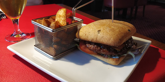 Opinii despre Assentoft Cafe & Restaurant în Randers - Gastronomi og hotelvirksomhed