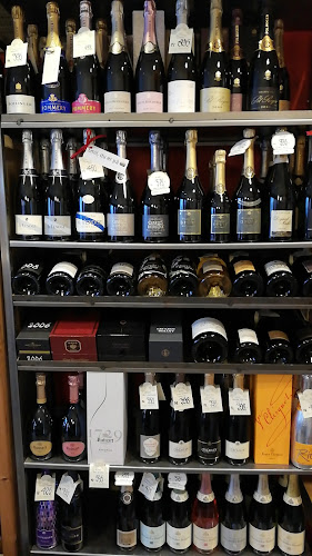 Comentarii opinii despre Vinspecialisten Viborg / Dahls Vinhandel A/S