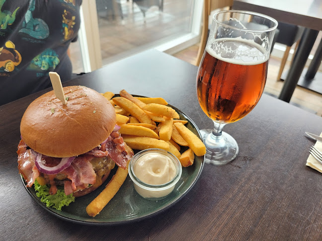 Café Slusen - Hvide Sande