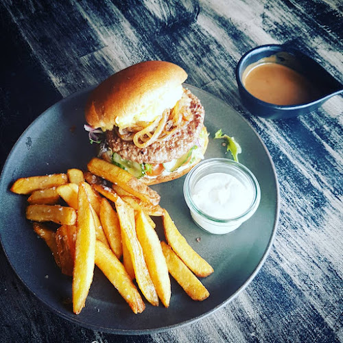 Opinii despre Restaurant Eagle în Smørum - Gastronomi og hotelvirksomhed