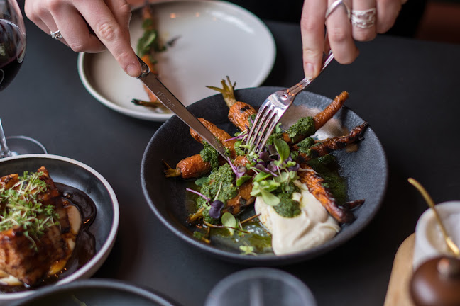 Basso - Gastronomi og hotelvirksomhed