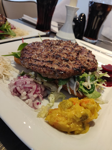 Cafe sommerfuglen - Gastronomi og hotelvirksomhed